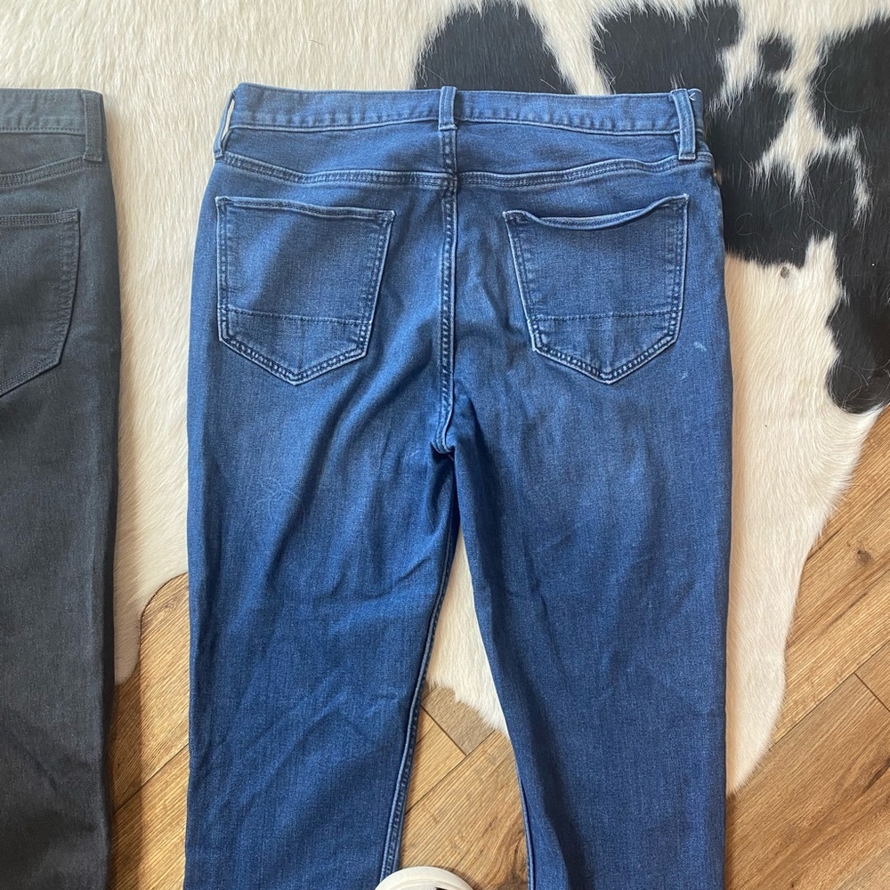 Banana Republic Men’s SLIM TRAVEL JEANS (2) - Picture 12 of 12